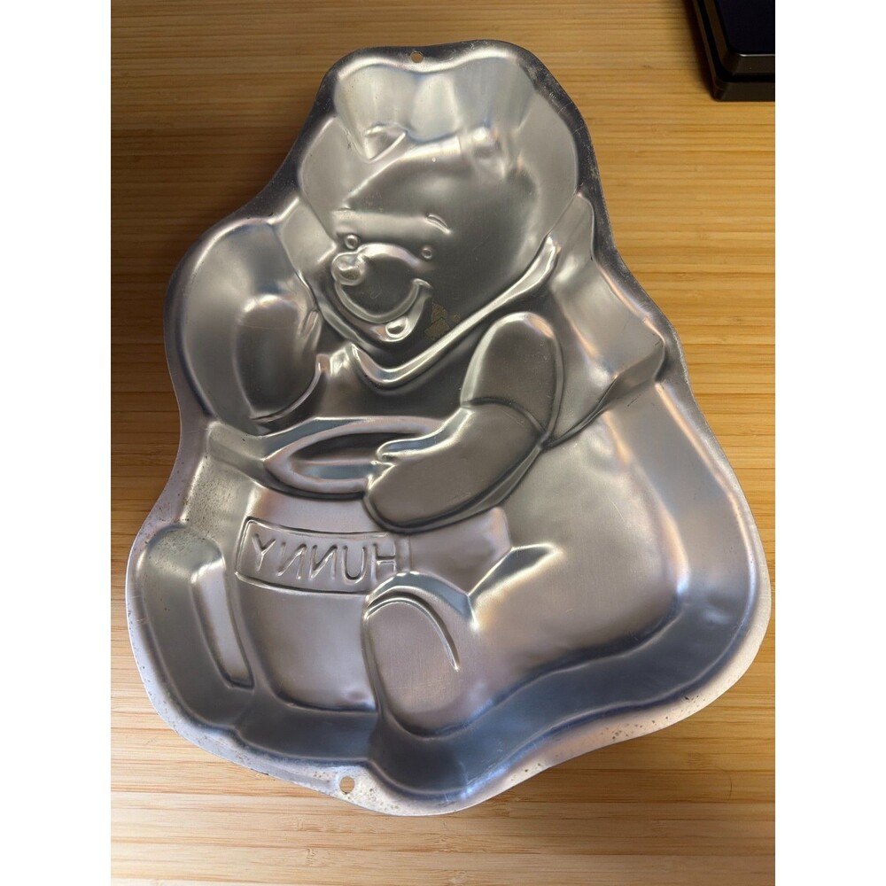 Wilton Disney Winnie‎ the Pooh Cake Pan 1995 Aluminum Vintage 2105-3000